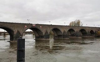Roman bridges over the Rhine and Moselle