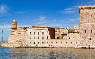 Fort Saint-Jean – imposante Stadtbefestigung am Hafen