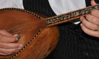 Saz - the traditional accompanying instrument of Turkish bards