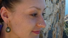 Augenbrauen Zupfen – die Bindfadentechnik