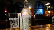 Abstrudeln, Reparaturseidl and Almdudler - experience Vienna