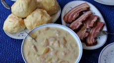 Jever: Hüdel and pears - the special Frisian dish!