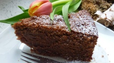 Spätburgunder-Schokokuchen mit Vanilleeis 