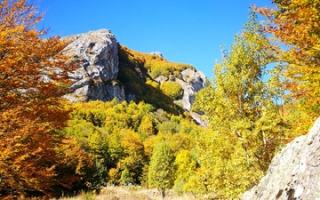 Herbstliche Wanderung entlang des Jablanica Höhenzugs