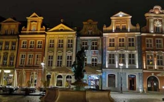 After building our exhibition booth to Old Market in Poznan