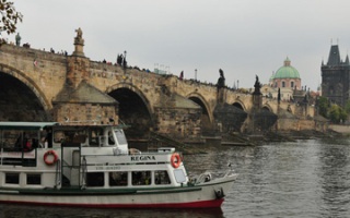Prague - Hiking tour passing the historic old town