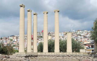 Izmir Kulturhistorisch - Ausgrabungen am Tepekule Hügel