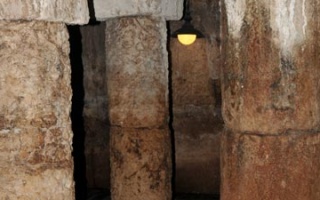 Kaş – antike Zisterne unter dem Restaurant