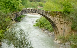 Über Ermenek im Taurus nach Mut