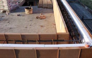 Ringbalken und Dachkonstruktion